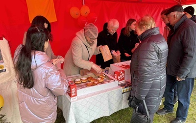 Połaniec. Pączek dla misjonarza