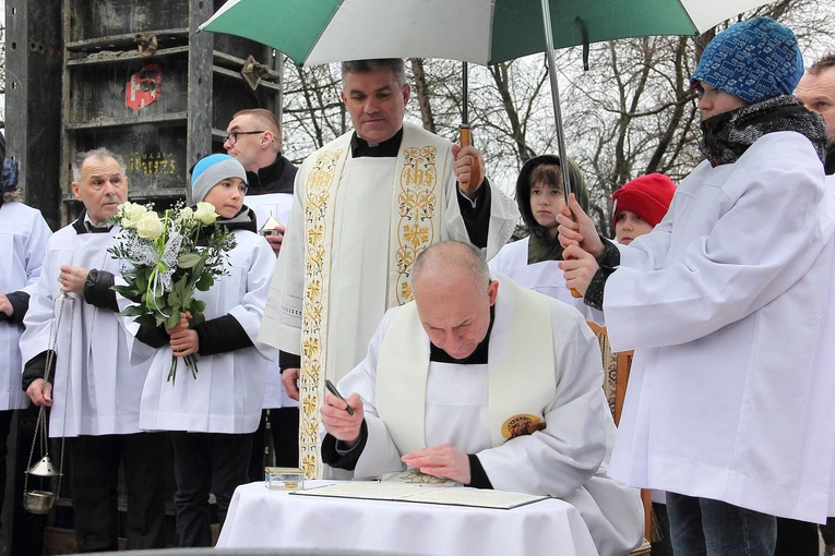 Wmurowanie kamienia węgielnego w Podczelu