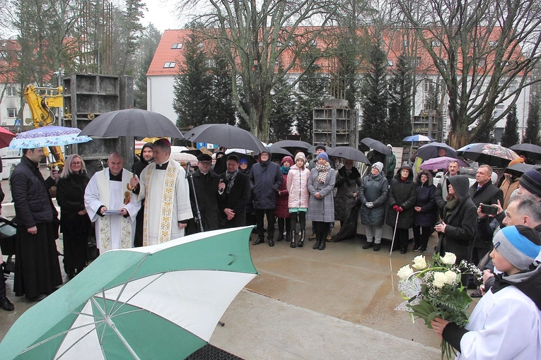 Wmurowanie kamienia węgielnego w Podczelu