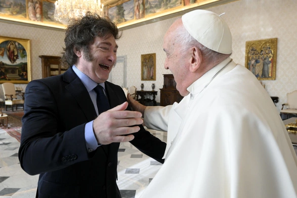 Papież wyjątkowo długo rozmawiał ze swym gościem