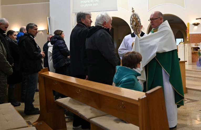 O. Robert Krawiec OFM Cap. i relikwie św. Ojca Pio w Cygańskim Lesie