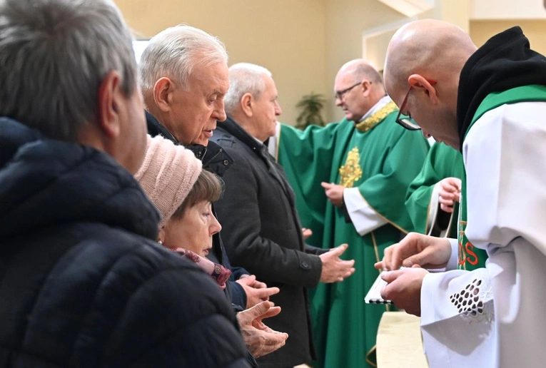 O. Robert Krawiec OFM Cap. i relikwie św. Ojca Pio w Cygańskim Lesie