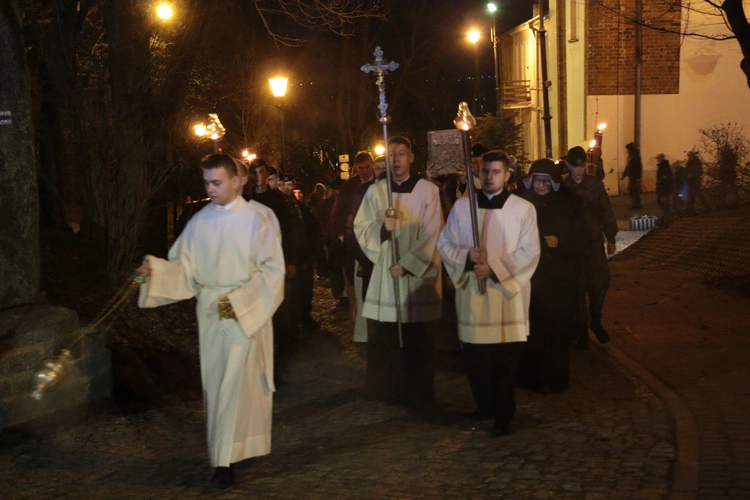 Płock. Procesja pokutna w Popielec