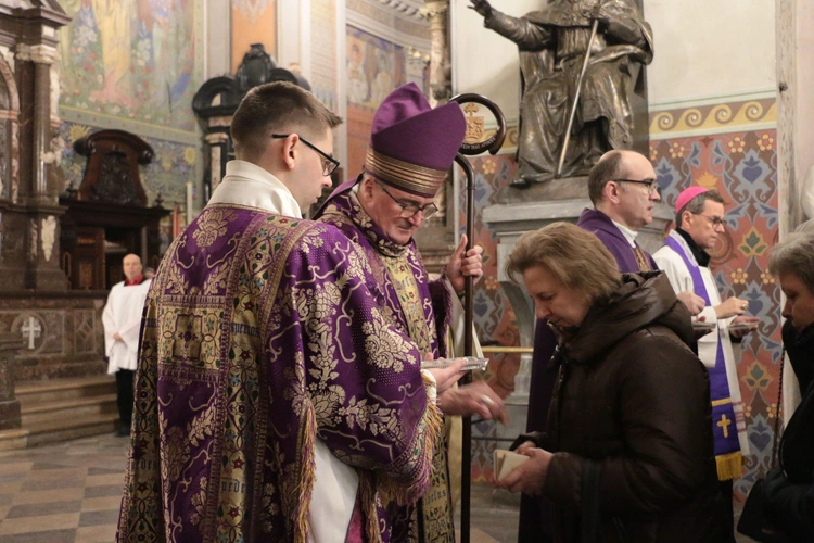 Płock. Procesja pokutna w Popielec