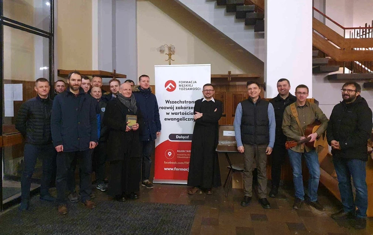 Tarnów. Nocne rekolekcje dla mężczyzn