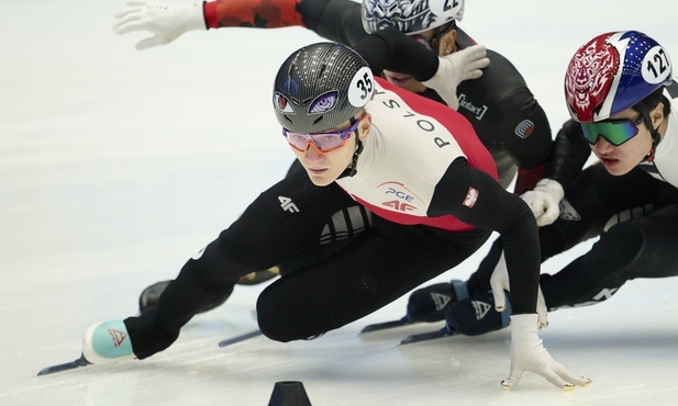 PŚ w short tracku - Łukasz Kuczyński trzeci na 500 m w Gdańsku