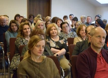 Doradcy życia rodzinnego wysłuchali prelekcji o genetycznych, moralnych, filozoficznych, teologicznych i prawnych aspekty zapłodnienia in vitro.