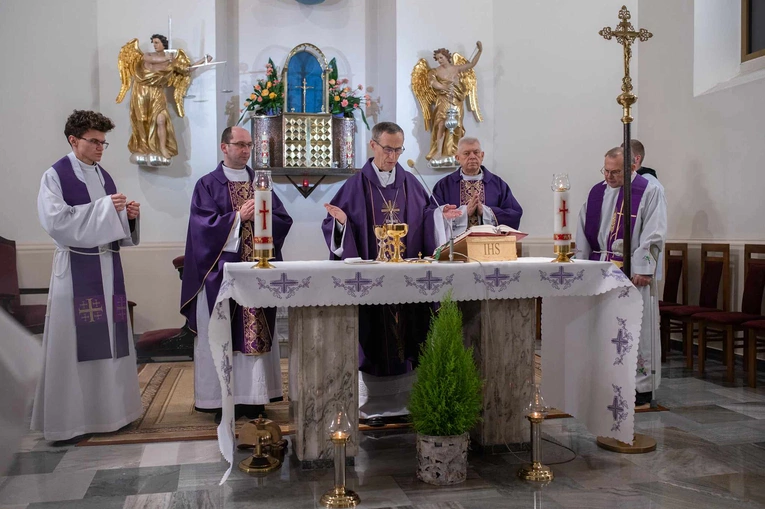 Dębica. Noc walki o błgosławieństwo dla Polski