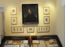 Muzeum upowszechnia wiedzę o życiu Kolberga, jego naukowym dorobku i związkach z Przysuchą.
