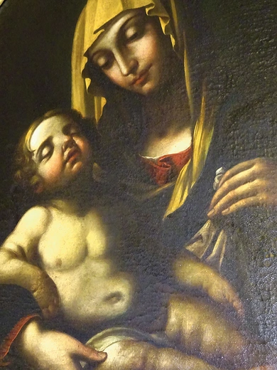 Sen i ułożenie ciała ikonograficznie oznaczają przyszłą mękę i śmierć Chrystusa.