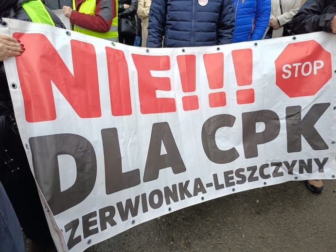 Mikołów. Manifestacja przeciwko kolei prowadzącej do CPK