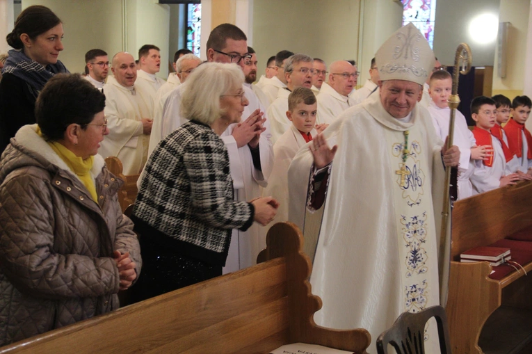 Ruda Śl.-Halemba. Święcenia diakonatu Pawła Dąbrowskiego