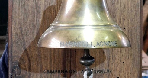 Dzwon, który ogłasza zwycięstwo nad rakiem