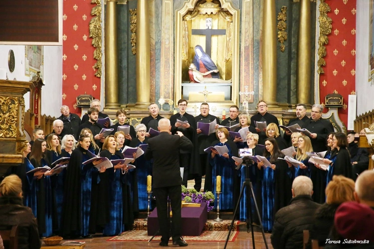 Ciechanów. Koncert pieśni pasyjnych