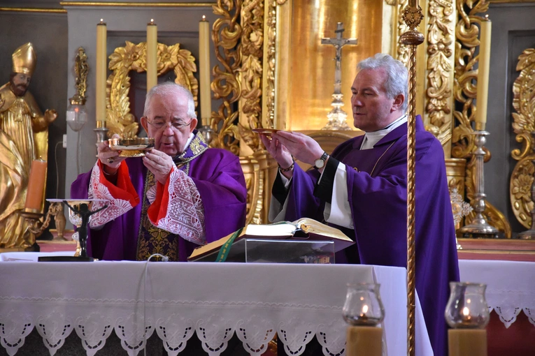 Przasnysz. Poświęcenie kaplicy w farze