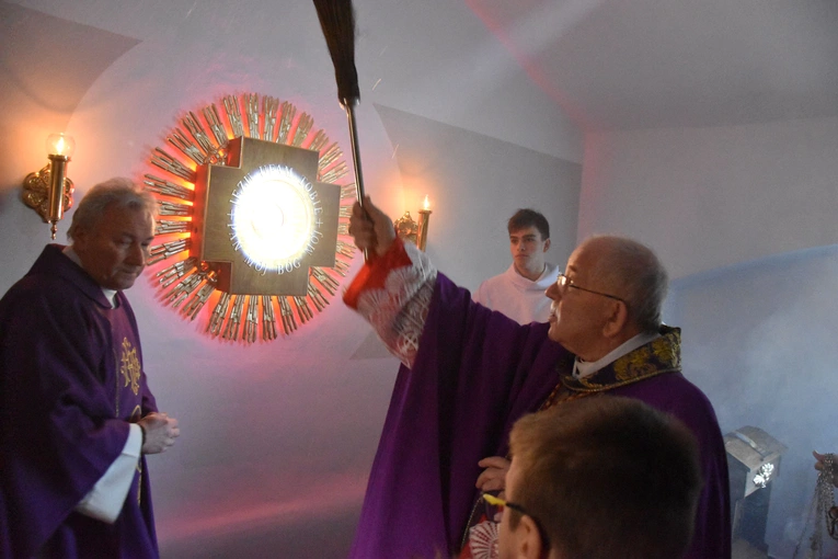 Przasnysz. Poświęcenie kaplicy w farze