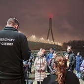 Nocne nabożeństwo to też propozycja dla osób późno kończących pracę.