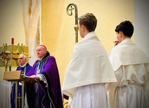 Bp Adam Wodarczyk wygłosił homilię w dwunastym kościele stacyjnym.