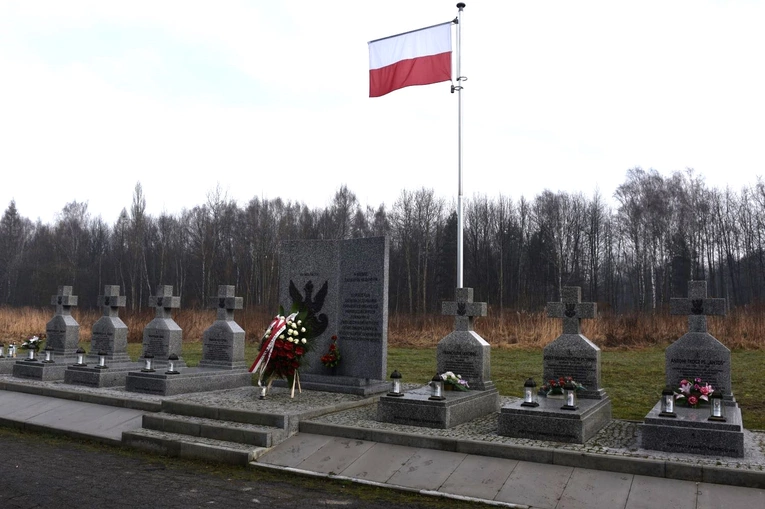 Groby żołnierzy wyklętych poświęcone w Katowicach