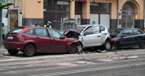 Szczecin: 20 poszkodowanych, dwie osoby w stanie krytycznym po wypadku; jest tymczasowy areszt dla kierowcy