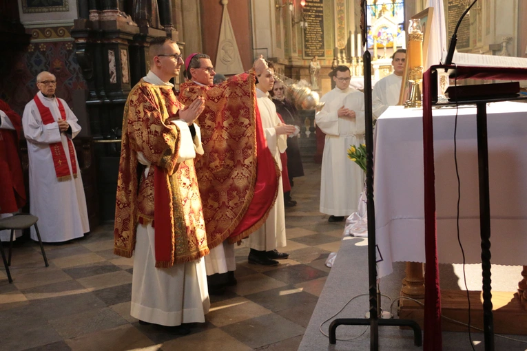 Płock. Zakończenie peregrynacji relikwii błogosławionej rodziny Ulmów