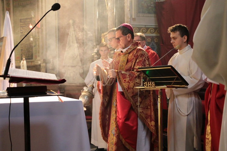 Płock. Zakończenie peregrynacji relikwii błogosławionej rodziny Ulmów