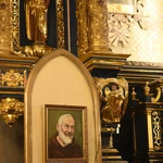 25 lat sądeckiej grupy św. o. Pio