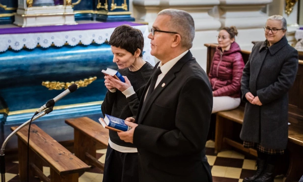 Formację w Świeckim Zakonie Karmelitów Bosych podjęły dwie nowe osoby.