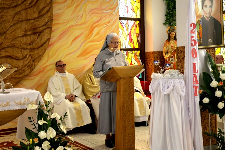 Gosławice. Jubileusz u sióstr kanosjanek