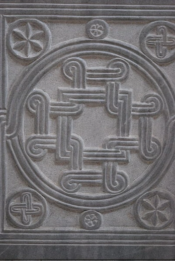 Symbol krzyża występuje aż w 400 wersjach!