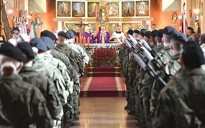 	W uroczystości wzięli udział żołnierze z 4. Zielonogórskiego Pułku Przeciwlotniczego z Czerwieńska.