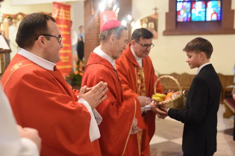 Bierzmowanie w par. Miłosierdzia Bożego w Brzesku