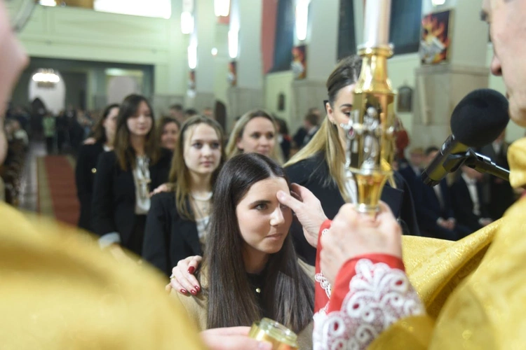 Bierzmowanie w par. św. Jakuba w Brzesku