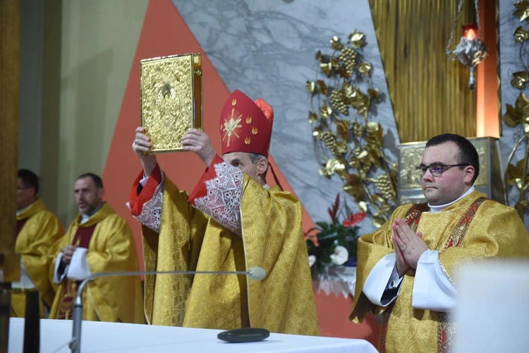 Bierzmowanie w par. św. Jakuba w Brzesku