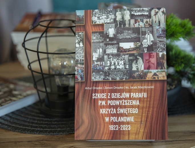 Promocja książki o parafii w Polanowie