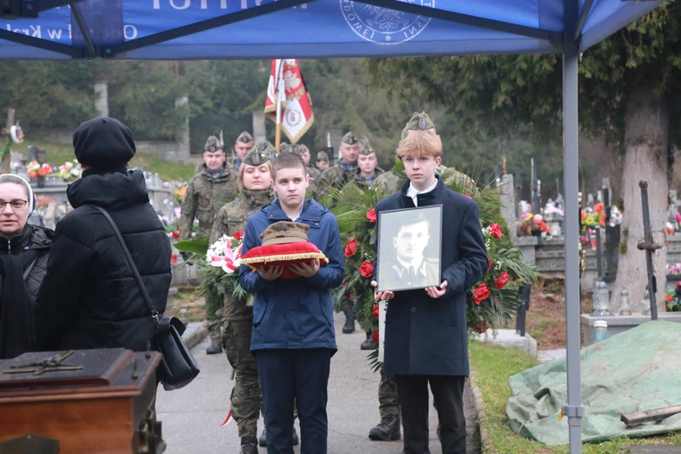 Pogrzeb Józefa Orkisza "Lotnego"