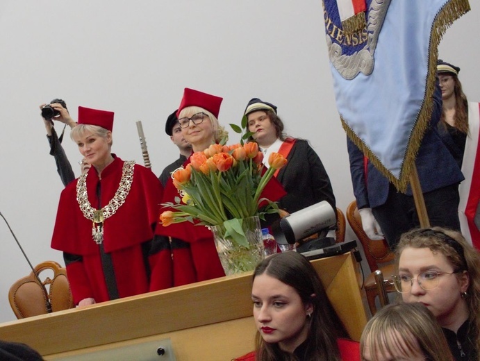 30-lecie Uniwersytetu Opolskiego. Doktorat honoris causa dla prof. F.A. Marka