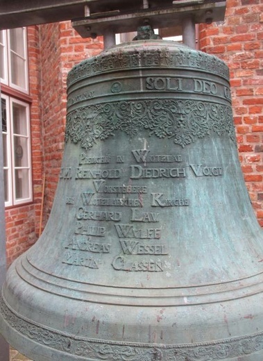 Luteranie z Niemiec przekazują dzwon z Wocławów
