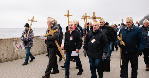 Trasa po piaszczystej plaży nie była łatwa i liczyła kilka kilometrów.