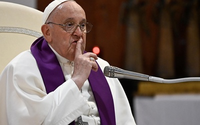 Papież wzywa do odwagi negocjacji w sprawie Ukrainy