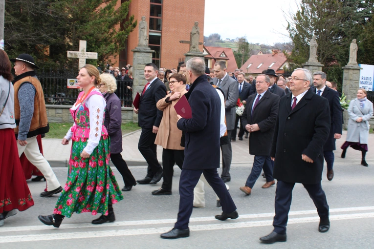 Pomnik góralki - Sprawiedliwej wśród Narodów Świata