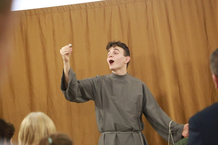 Misterium w Cieniawie