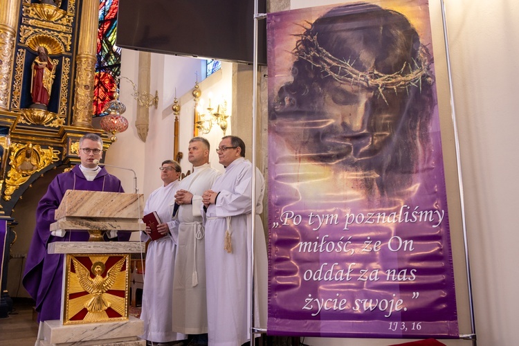 Nowy Sącz. Wielkopostny dzień skupienia dla szafarzy