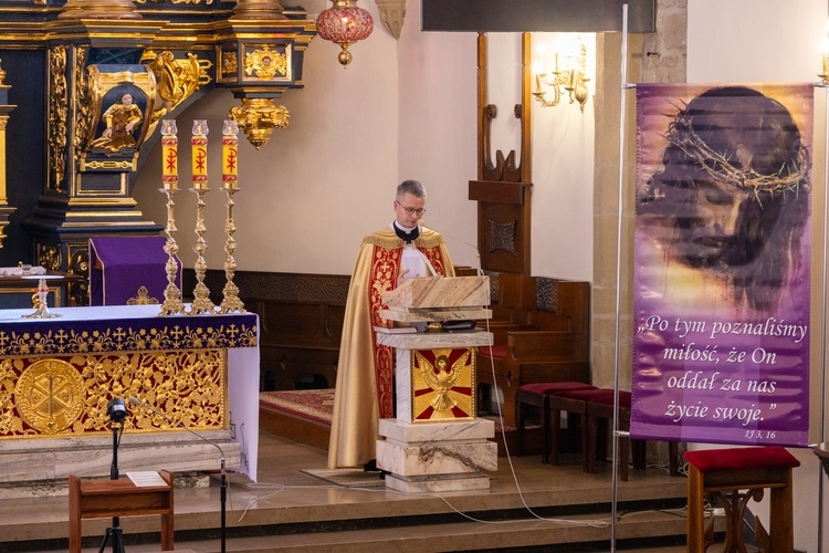 Nowy Sącz. Wielkopostny dzień skupienia dla szafarzy