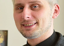 – Jeżeli jest w nas pragnienie pomocy ubogim, chorym, osobom starszym, to można udzielić wsparcia za pośrednictwem Caritas Warmińskiej – podkreśla ks. Paweł Zięba.