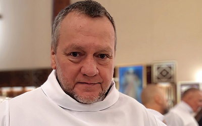 Od 2 marca jest jednym z 65 nowych nadzwyczajnych szafarzy Komunii Świętej w diecezji warszawsko-praskiej.