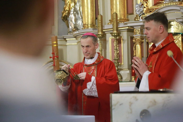 Dębica. Bierzmowanie u św. Jadwigi