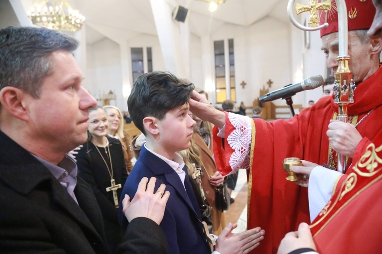 Dębica. Bierzmowanie w Miłosierdziu