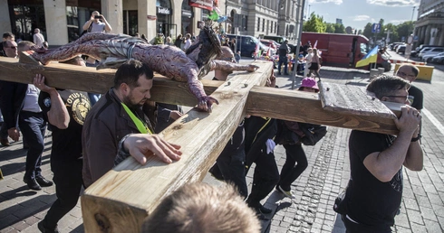 Męska Droga Krzyżowa za Życiem już w piątek