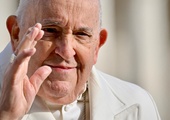 Jezuita do zadań specjalnych. Nieznany wątek biografii papieża Franciszka